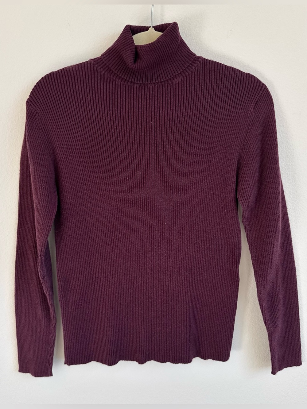 Vintage Moda International Turtleneck Long Sleeve Top